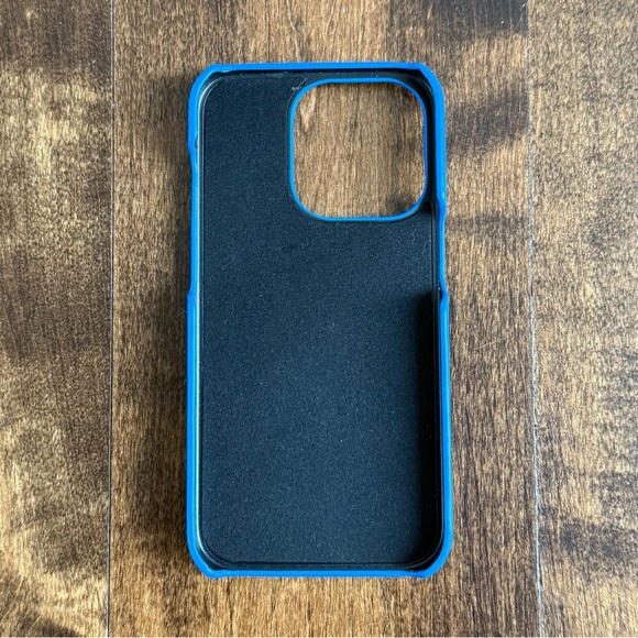 Blue iPhone 14Pro Puffer Case - Picture 3 of 4